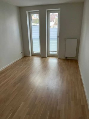 Neuwertige Wohnung mit zwei Zimmern und EBK in Lübeck