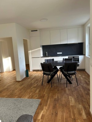 Traumhafte, neu renovierte 3-Zimmer-Wohnung (66 m²) – voll möbliert | Innsbruck Suche Kurzzeitmieter/Exchange Students