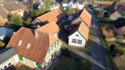 Wohnhaus ca. 220m² plus Nebengelasse ca. 565m²