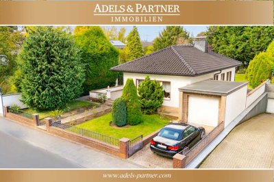 Sonniger freistehender Einfamilienbungalow mit Ausbaumöglichkeiten in gefragter Lage von Lövenich