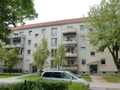 Günstige 3-Raumwohnung mit Balkon im WK 2