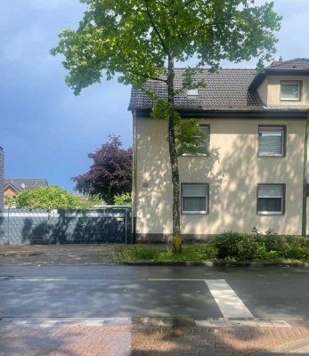 Solides 2-Fam.-Haus mit schönem Garten