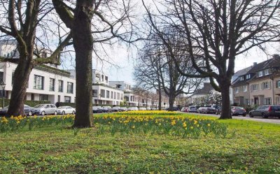 Df.-Golzheim: Elegante 5 1/2-Raum-Wohnung mit Wintergarten und schönem Privatgartenarten