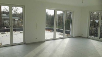 Großzügige moderne 3,5-Zimmer-Wohnung mit Einbauküche und kleinem Garten in Limburg/Lahn