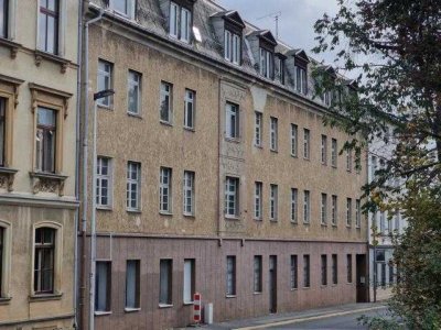Paket! 2 unsanierte Mehrfamilienhäuser mit 23 Wohnungen und Garage warten auf Sanierung in Plauen