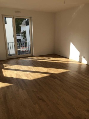 Stilvolle, neuwertige 3-Zimmer-Wohnung mit zwei Balkonen und Einbauküche in Koblenz