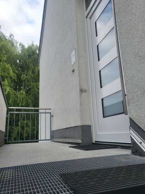 Charmante Maisonettewohnung in Do-Oestrich: ca. 125 m² auf zwei Ebenen! Balkon-Blick ins Grüne!