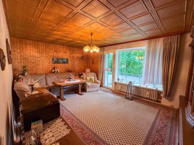 Attraktive Kapitalanlage: 4-Zimmer-Wohnung mit Balkon im Hochparterre