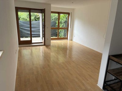 Wohnen mit Charakter: 2-Zimmer-Erdgeschosswohnung in Fürth