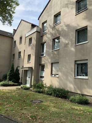 Toll geschnittene 3-Zimmer-Balkonwohnung mit Laminat und neuem Bad - jetzt mit 500EUR Gutschein