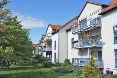 Günthersdorf - Familienwohnung in grüner Siedlungslage mit Balkon, großer Wohnküche und Stellplatz