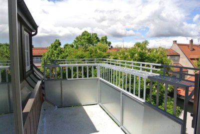 Altbauwohnung m. Westbalkon in repräsent. Jugendstilhaus - Bestlage Lehel