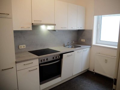 Ruhig - hell - perfekt aufgeteilt - 2-Zimmer Wohnung mit kl. Balkon in der Kaisergasse 12-14