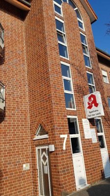 Kleine 2-Zimmer-Wohnung mit Einbauküche!