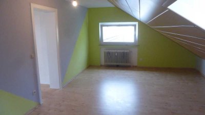 Schön geschnittene 2 Raum Wohnung in guter, ruhiger Lage