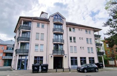 Schöne 4 R.DG-Maisonette Whg, Gäste WC, Balkon und TG!