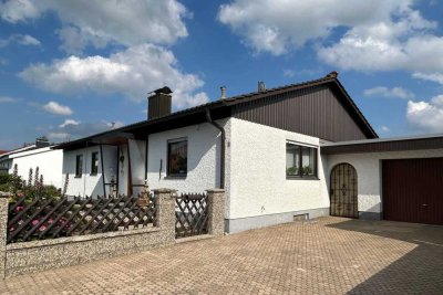 Ruhig gelegen - und doch nicht ab vom Schuss! Bungalow in Feldkirchen bei Straubing