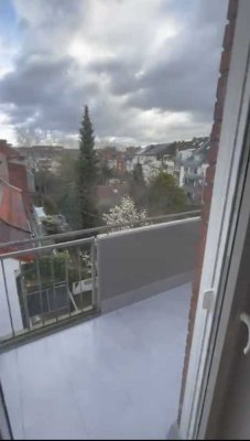 Stilvolle, modernisierte 2-Zimmer-Wohnung mit Balkon und Einbauküche in Münster