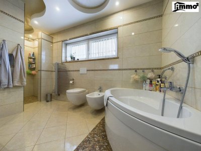 Design trifft Lebensqualität – Stilvolles Einfamilienhaus mit Gartenparadies