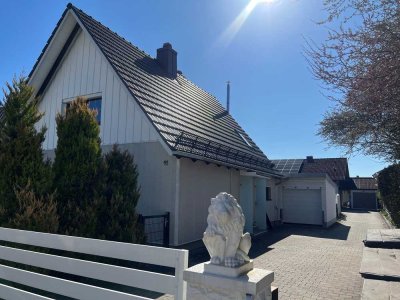 gepflegtes Einfamilienhaus mit Dachterrasse und wunderbaren Garten