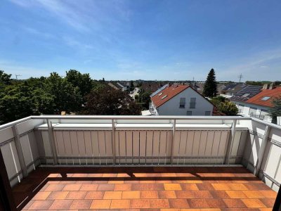 2,5-Zimmer-Dachwohnung mit sonnigem Balkon & Weitblick – Einzelgarage