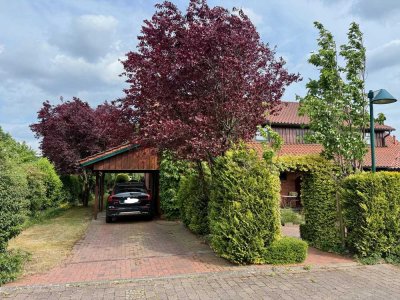 Doppelhaushälfte mit schönem Garten