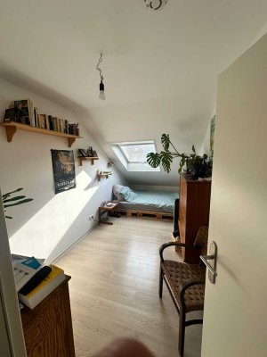 Exklusive 3,5-Raum-DG-Wohnung in Hannover