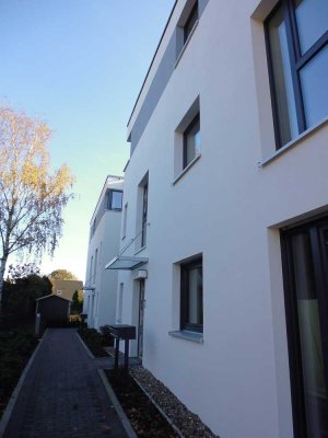 *** NEU - Elbvororte HH - Hochwertige 3-Zimmer-Wohnung in ruhiger Lage ***