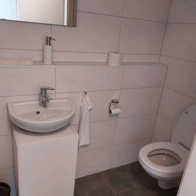 Gepflegte 4-Zimmer-Wohnung in Nürtingen – möbliert, barrierefrei & zentrumsnah