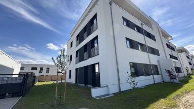 Hochwertig ausgestattete 3-Zimmer-Wohnung mit Terrasse und eigenem großen Gartenanteil!