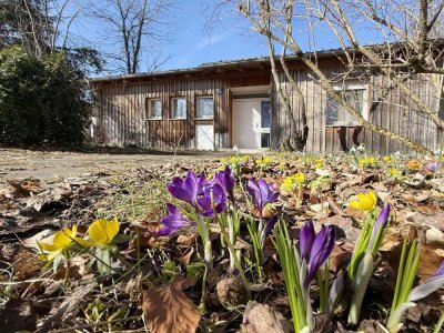 Sonniger Bungalow mit Baureserve für ein Einfamilienhaus