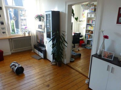 Helle 3 Zi Altbauwohnung  innenstadtnah