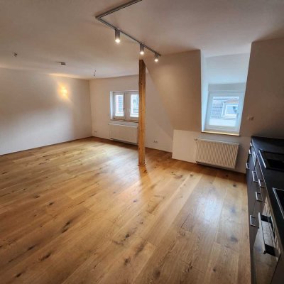 Ansprechende und neuwertige 3-Zimmer-Wohnung mit gehobener Innenausstattung in Aschaffenburg