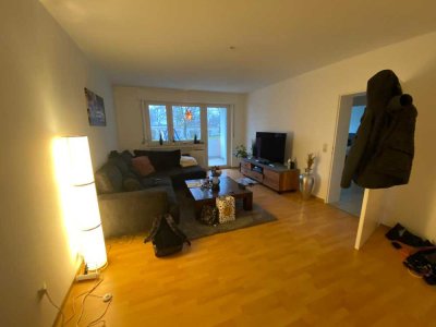 Zum 01.06.24:Gepflegte 2-Zimmer-Hochparterre-Wohnung mit neuem Bad,Balkon und Einbauküche in Brakel