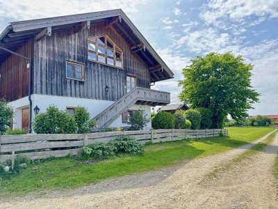Großzügige, helle 1-ZKB-Dachgeschosswohnung mit Galerie in traumhafter Lage