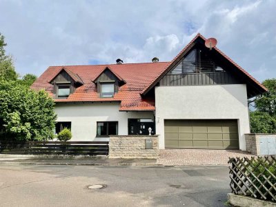 **Provisionsfrei** Exklusives Einfamilienhaus in Büchenbach (OT Ottersdorf)