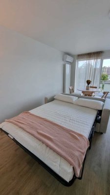 Luxuriöse 2-Zimmer Wohnung im 4. OG mit Balkon in Rheydt