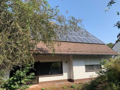 Stattliches Wohnhaus sucht neuen Hausherrn 
mit handwerklichem Geschick ...