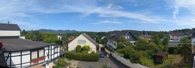 Entspanntes Wohnen mit Panorama: 3 Zimmer mit Blick aufs Siebengebirge