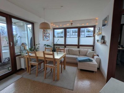 2,5 Zi.-Wohnung, 65m², Balkon, TG-Stellplatz von privat zu verkaufen