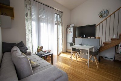 Kleine Maisonettewohnung mit großer Terrasse!