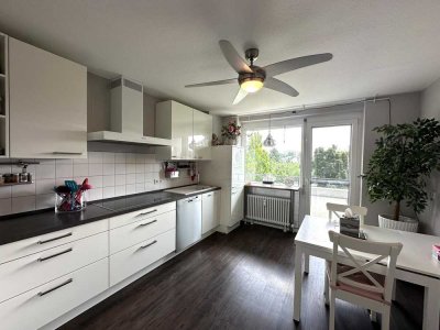 Wohlfühl-Oase in Friesenheim: Bezugsfertige Wohnung mit Balkon & Klimageräten