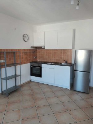 Helle 2-Zimmer-Wohnung - "nur an Nichtraucher“ im 1. OG in Paderborn