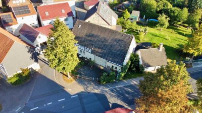 Charmantes Einfamilienhaus mit viel Potenzial in Alsfeld Berfa!