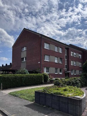 Helle und ruhige 4-Zimmer-Wohnung mit Balkon und Einbauküche in Zeven