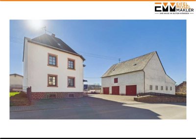 Hier ist Platz für Ihre Ideen – Einfamilienhaus mit Nebengebäuden