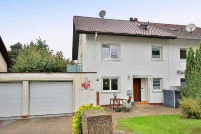 Gepflegtes Zuhause mit großem Platzangebot, 3 Balkonen, Terrasse & Garten für hohe Lebensqualität