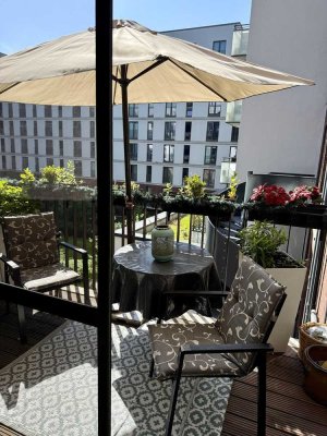 Geschmackvolle Wohnung mit vier Zimmern, Balkon und  Privatterrasse in HafenCity, Hamburg