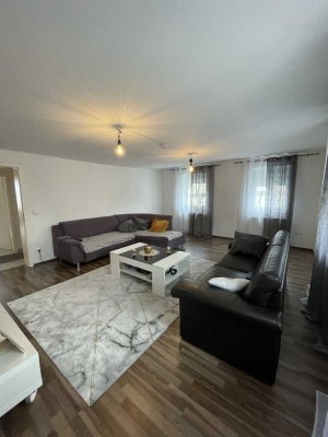 GERÄUMIGE 3-ZIMMER-WOHNUNG MIT BALKON MITTEN IN KORNTAL-MÜNCHINGEN