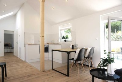 +++ möbliertes Haus-in-Haus-Konzept: eigenständige 2,5-Zi-Terrassenwhg | kernsaniert | S-Uhlbach +++